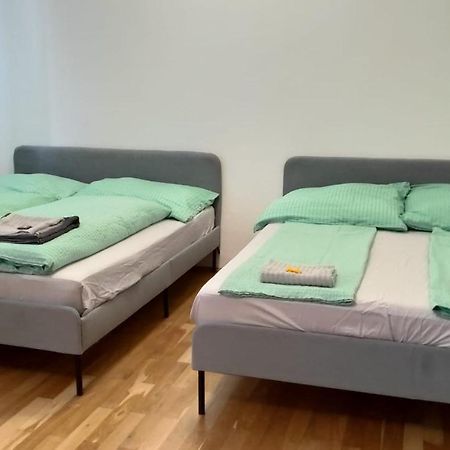 Cozynite Premium Apartment Stadthalle Wenen Buitenkant foto