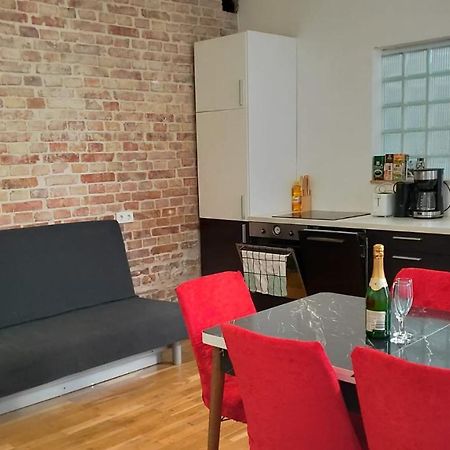 Cozynite Premium Apartment Stadthalle Wenen Buitenkant foto