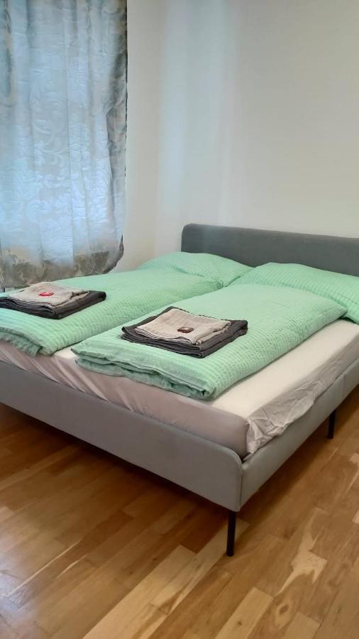 Cozynite Premium Apartment Stadthalle Wenen Buitenkant foto