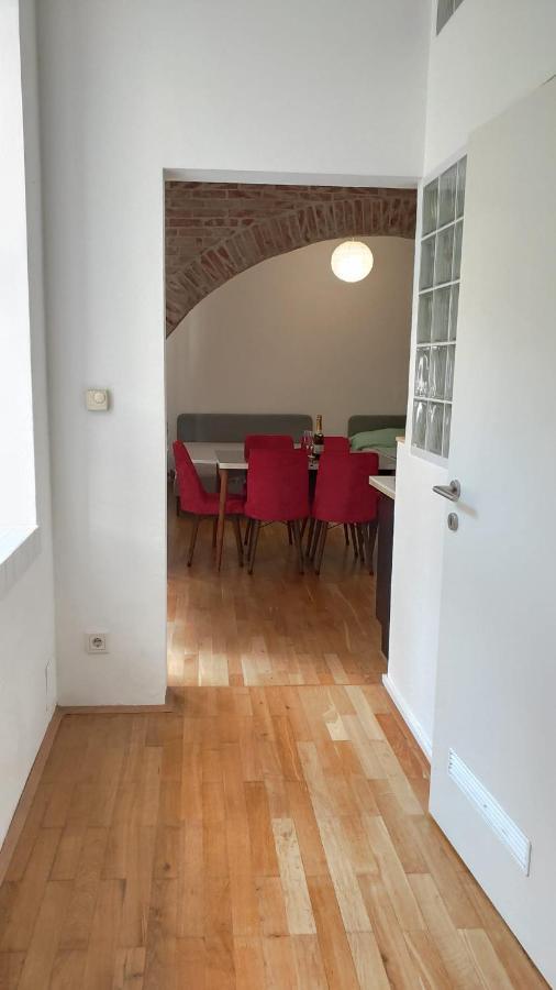 Cozynite Premium Apartment Stadthalle Wenen Buitenkant foto